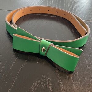 KATE SPADE NEW YORK Green faux Leather Bow Belt Medium NWT Retail $58